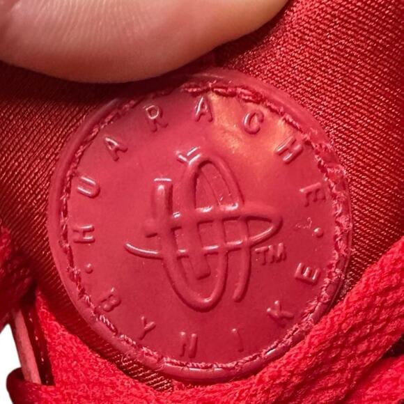 Nike Air Huarache Triple Red Sneakers Size 5.5/6 - Picture 4 of 6